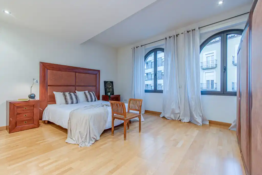 Magnifico piso en venta (a 1 minuto del Museo Dalí).