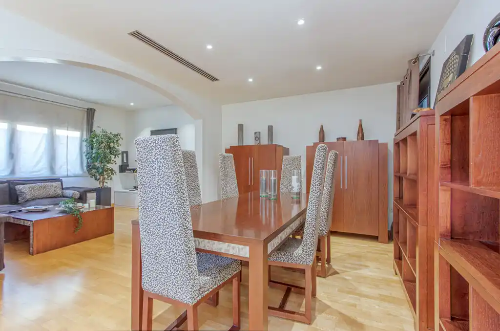 Magnifico piso en venta (a 1 minuto del Museo Dalí).