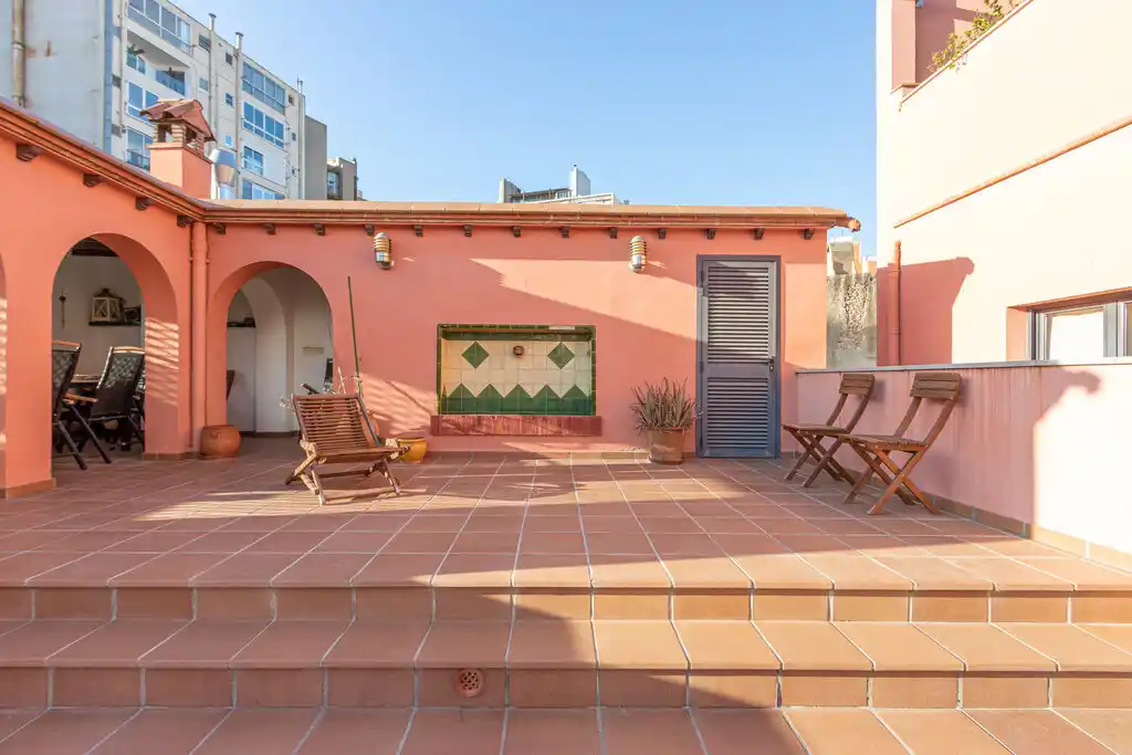 Magnifico piso en venta (a 1 minuto del Museo Dalí).