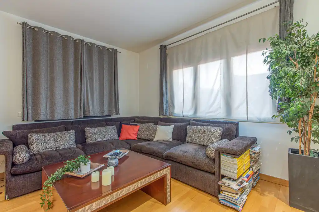 Magnifico piso en venta (a 1 minuto del Museo Dalí).