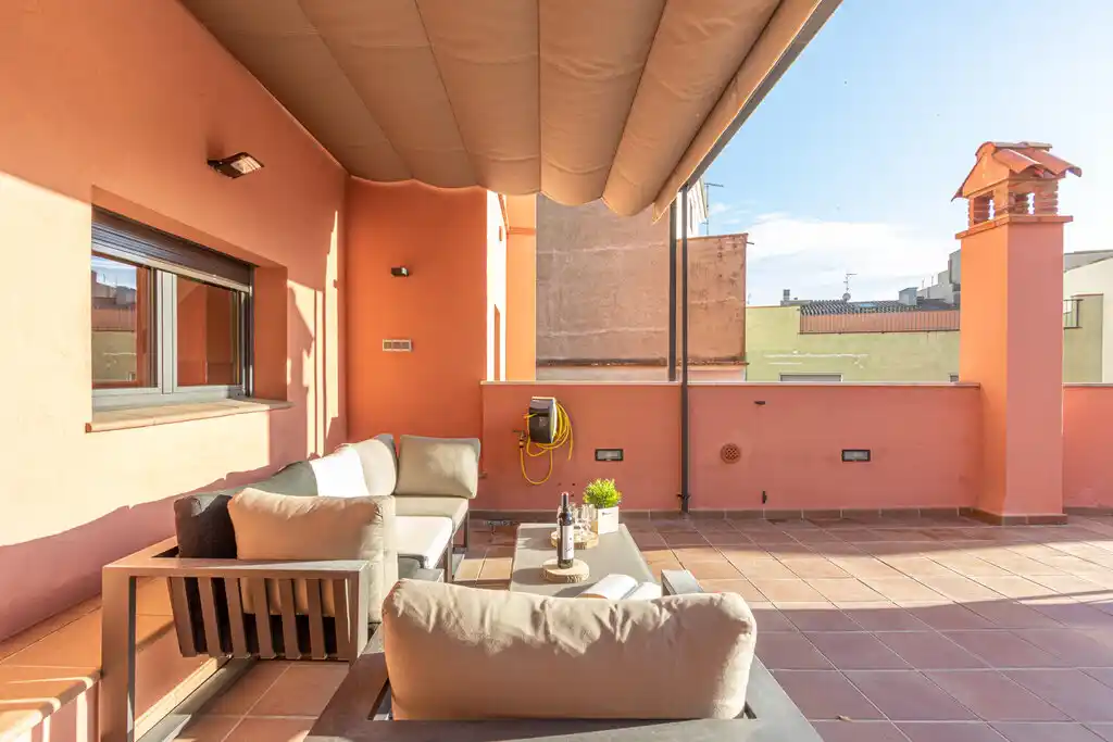 Magnifico piso en venta (a 1 minuto del Museo Dalí).