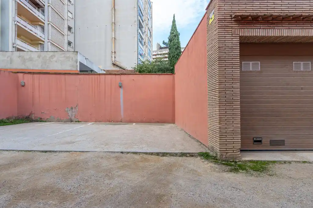 Magnifico piso en venta (a 1 minuto del Museo Dalí).