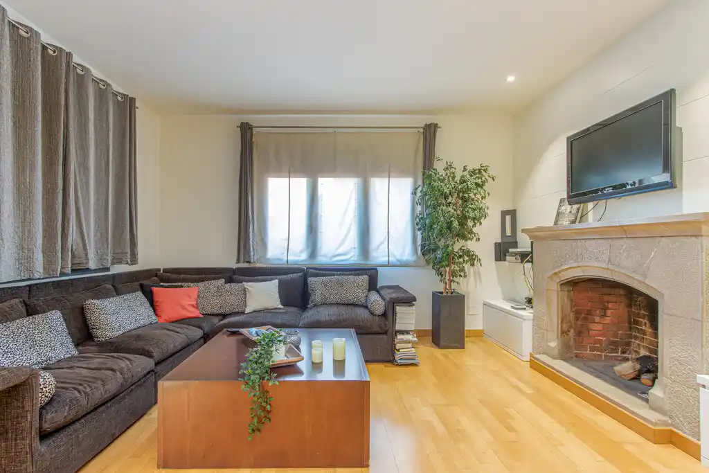 Magnifico piso en venta (a 1 minuto del Museo Dalí).