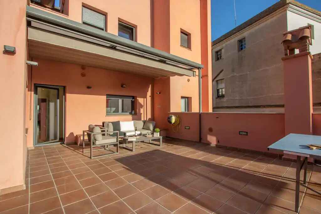 Magnifico piso en venta (a 1 minuto del Museo Dalí).