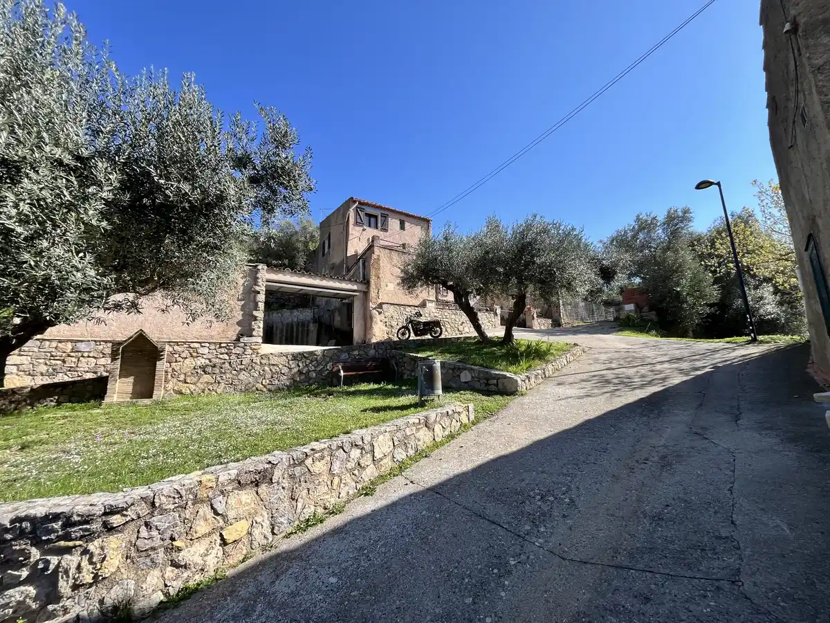 Encantadora casa en Biure