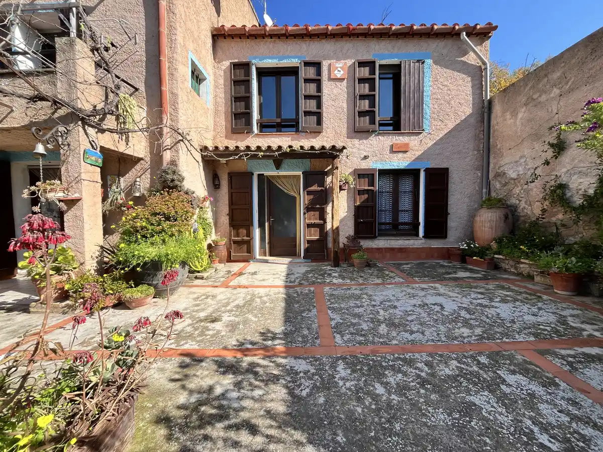 Encantadora casa en Biure