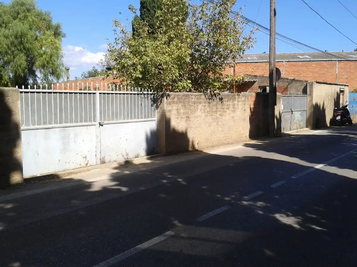 En venta parcela industrial cerca del centro de Figueres.