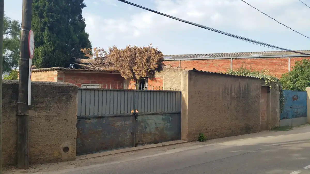 En venta parcela industrial cerca del centro de Figueres.