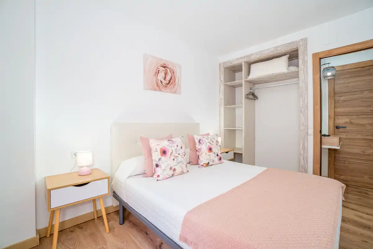 Apartamento con parking y licencia turística(Empuriabrava)