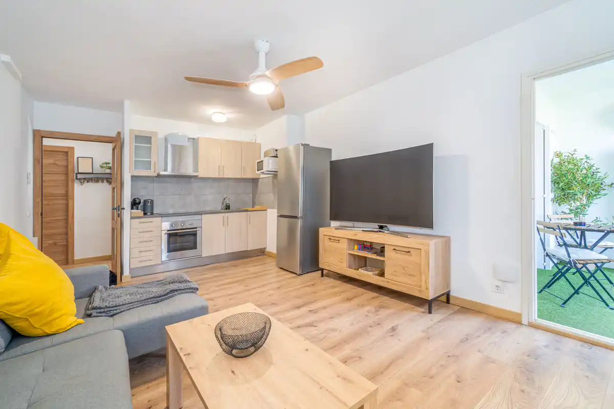 Apartamento con parking y licencia turística(Empuriabrava)