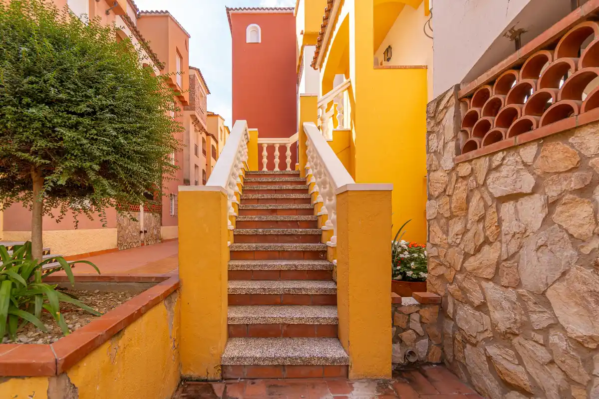 Apartamento con parking y licencia turística(Empuriabrava)