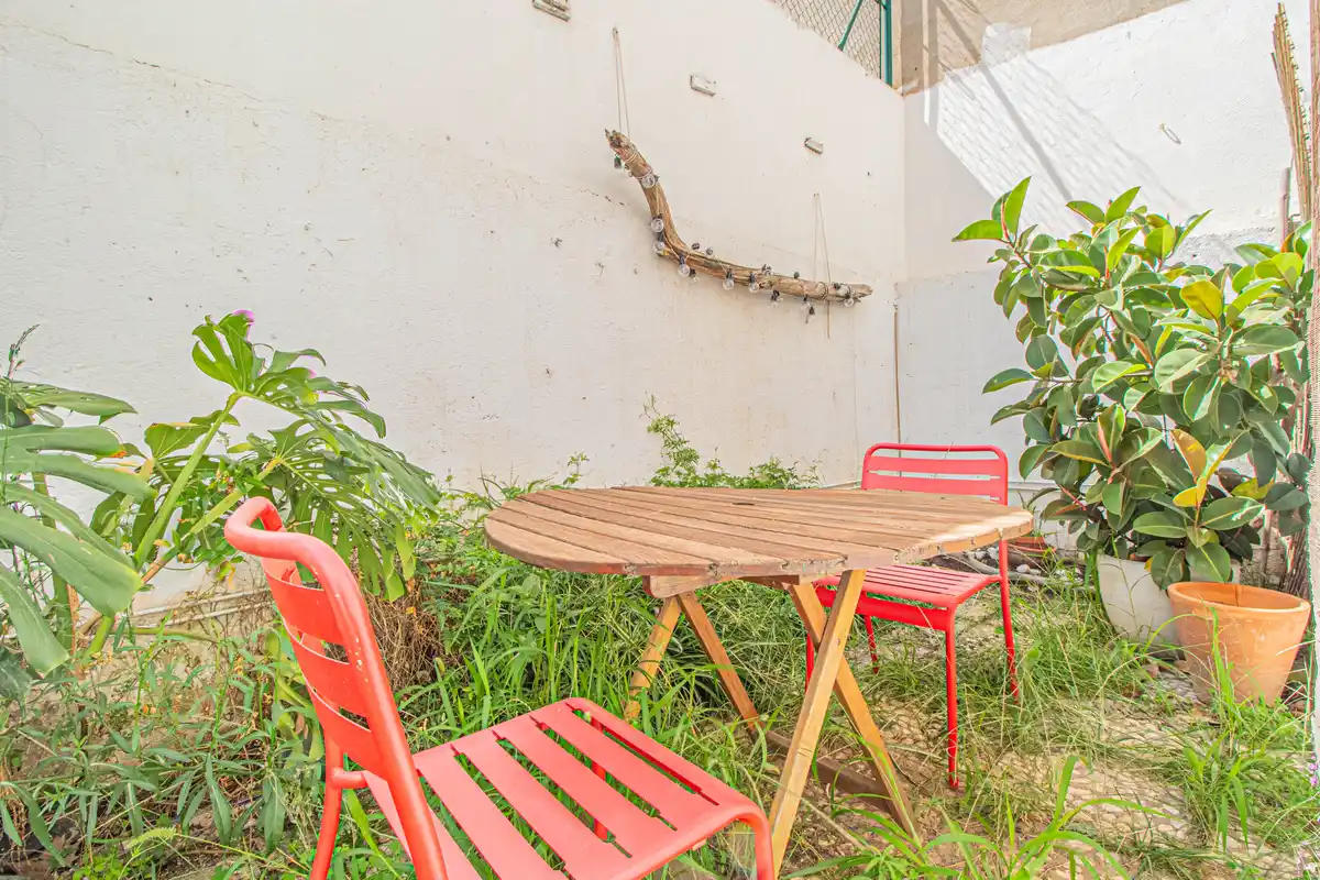 Casa esquinera planta baja en venta (Figueres)