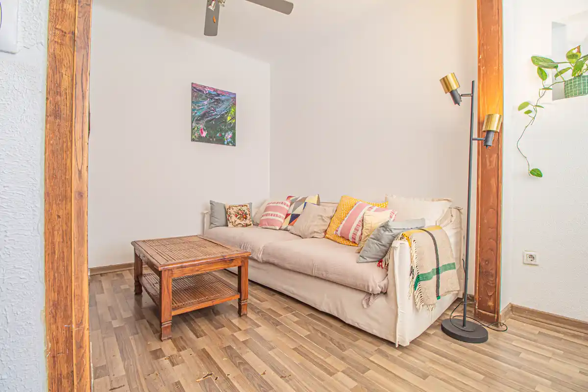 Casa esquinera planta baja en venta (Figueres)