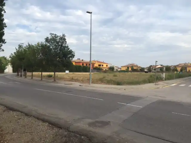 Parcelas urbanizables en zona residencial