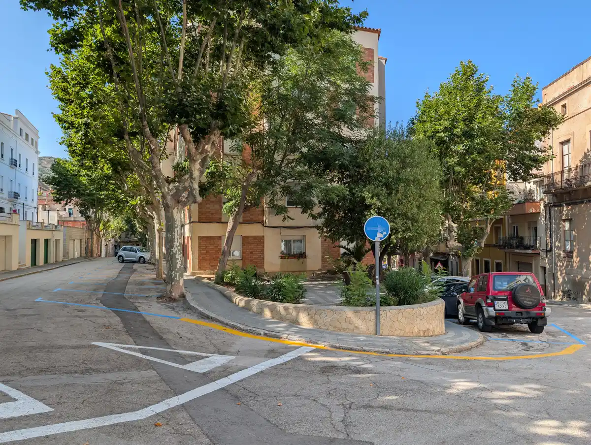 Piso reformado con ascensor, a 500 m de la playa y al lado de la estación de Renfe