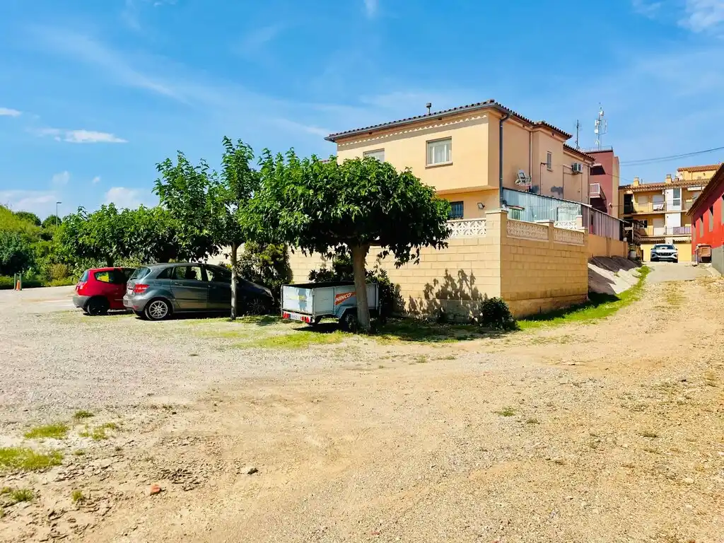 Bar restarurante en activo con vivienda más piscina en venta (Vilajuïga)