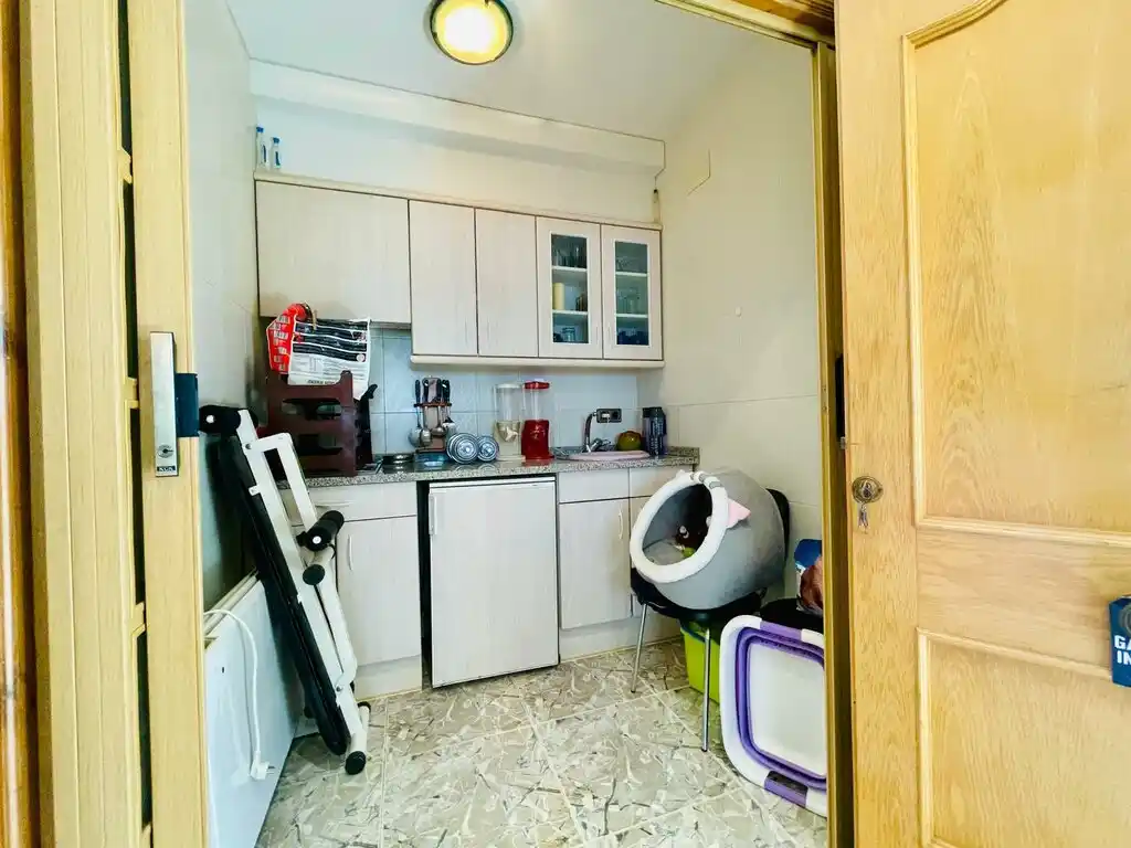 Bar restarurante en activo con vivienda más piscina en venta (Vilajuïga)