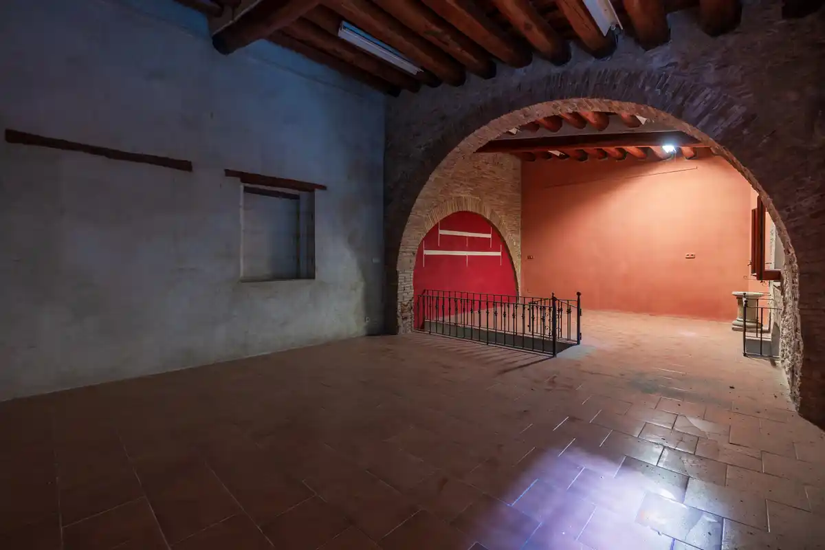 Gran oportunidad de local comercial en el centro de Figueres con ubicación inmejorable.