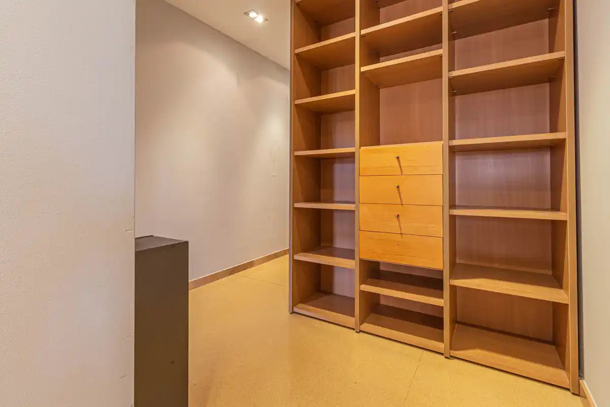 ¿Buscas un piso con terraza, luz natural y vistas en Figueres?