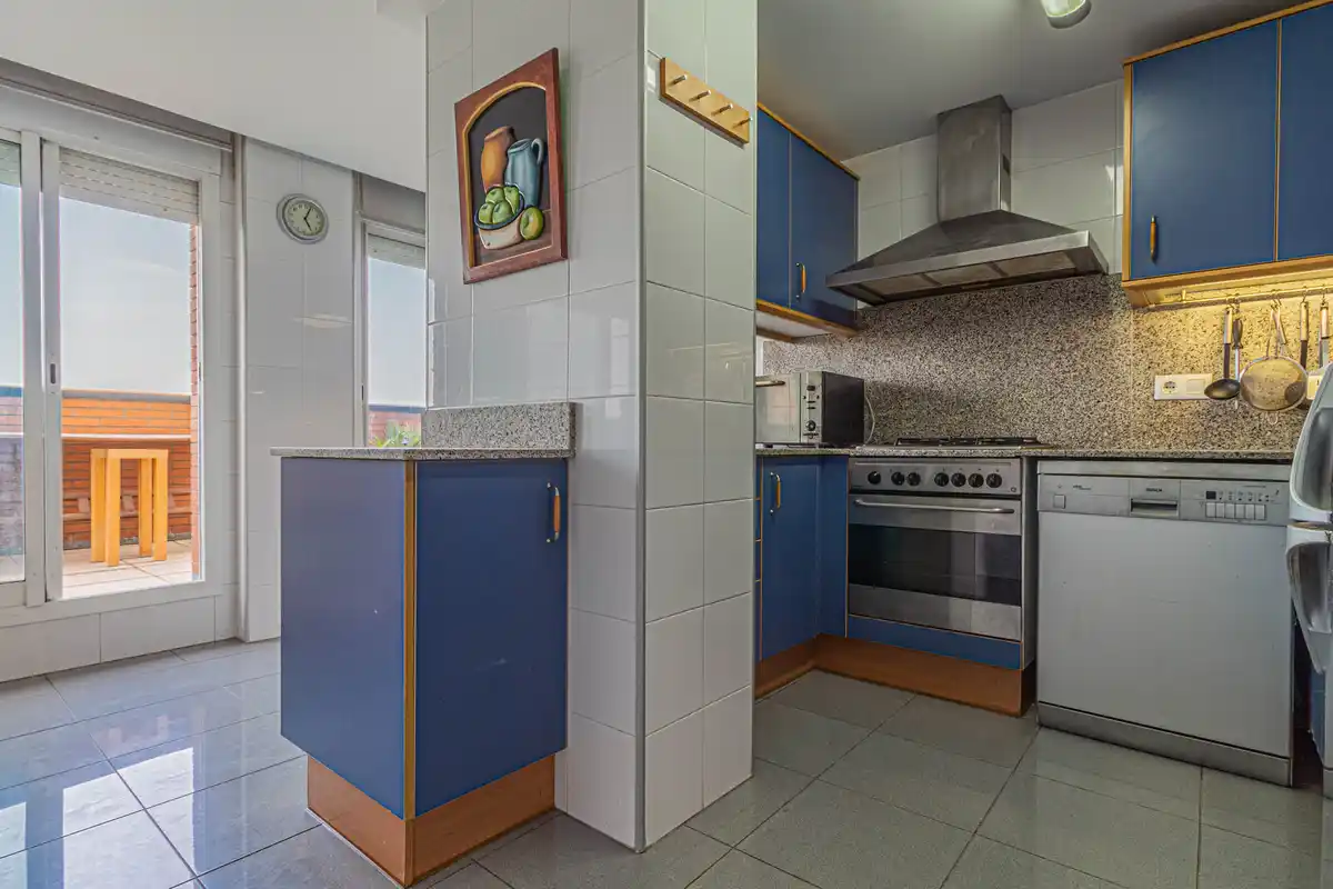 ¿Buscas un piso con terraza, luz natural y vistas en Figueres?