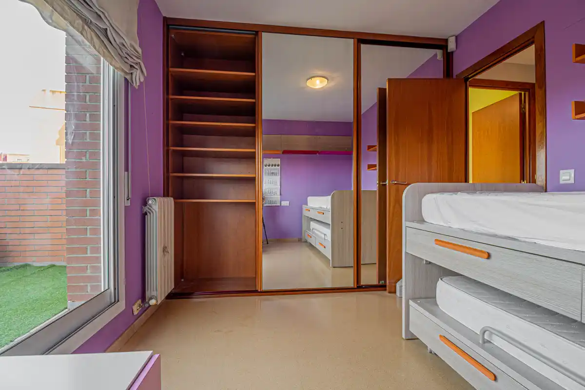 ¿Buscas un piso con terraza, luz natural y vistas en Figueres?