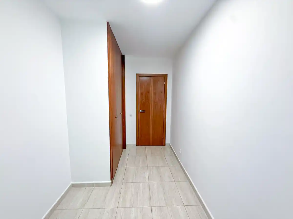 Piso de 2 dormitorios con ascensor en Figueres