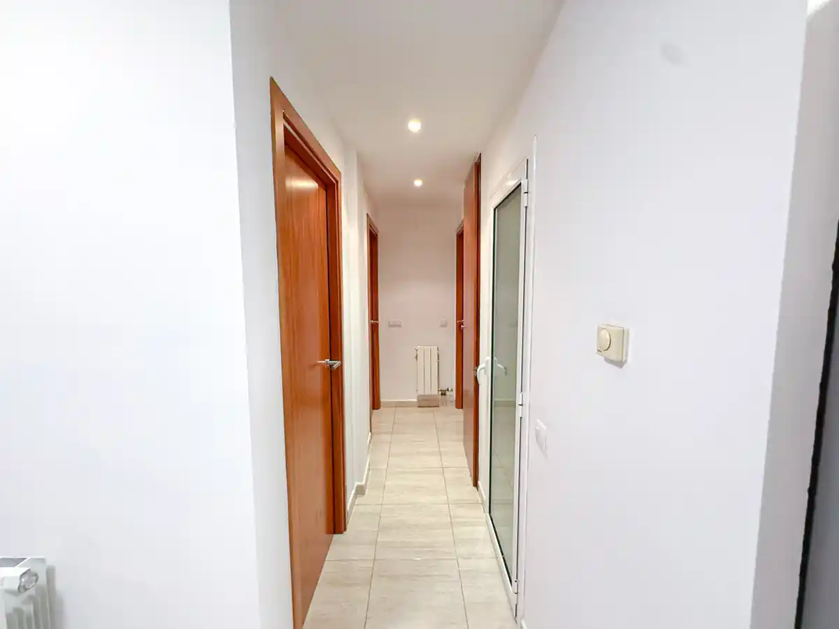 Piso de 2 dormitorios con ascensor en Figueres