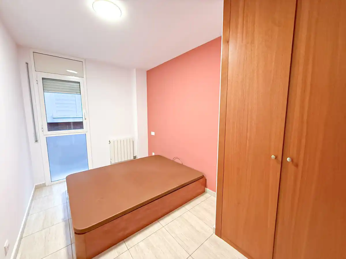 Piso de 2 dormitorios con ascensor en Figueres