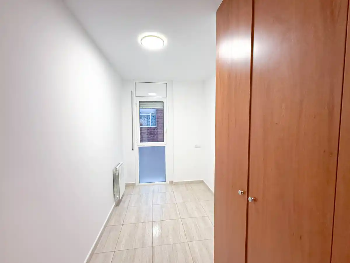 Piso de 2 dormitorios con ascensor en Figueres