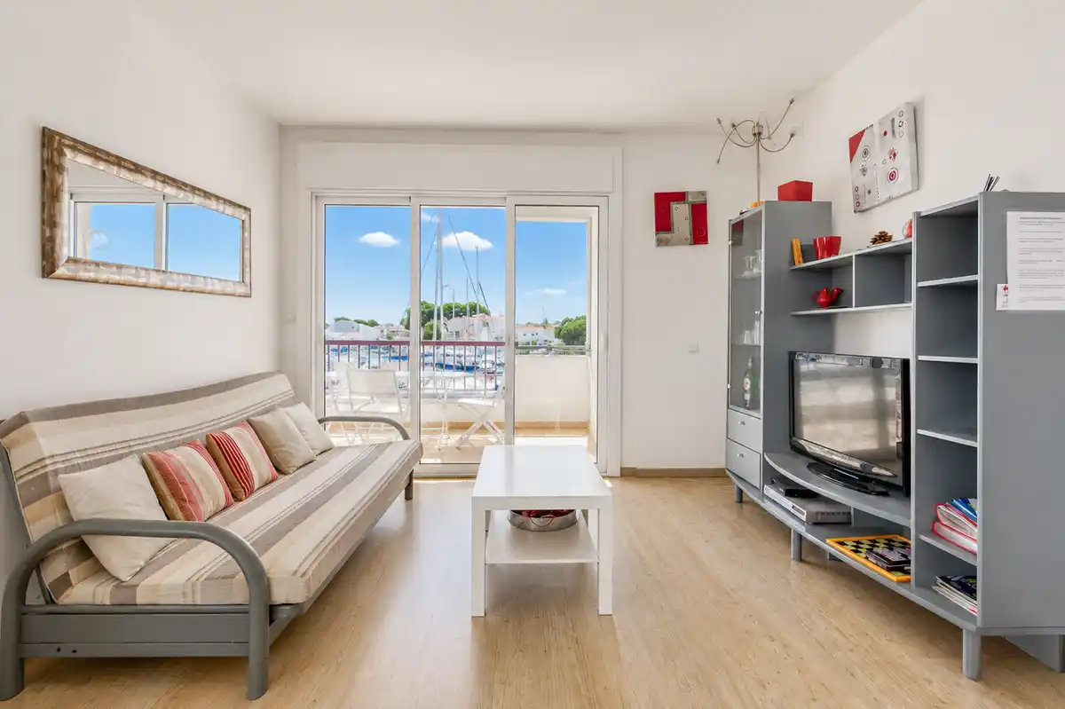 Tu rincón junto al mar en Roses: terraza con vistas al canal y parking privado