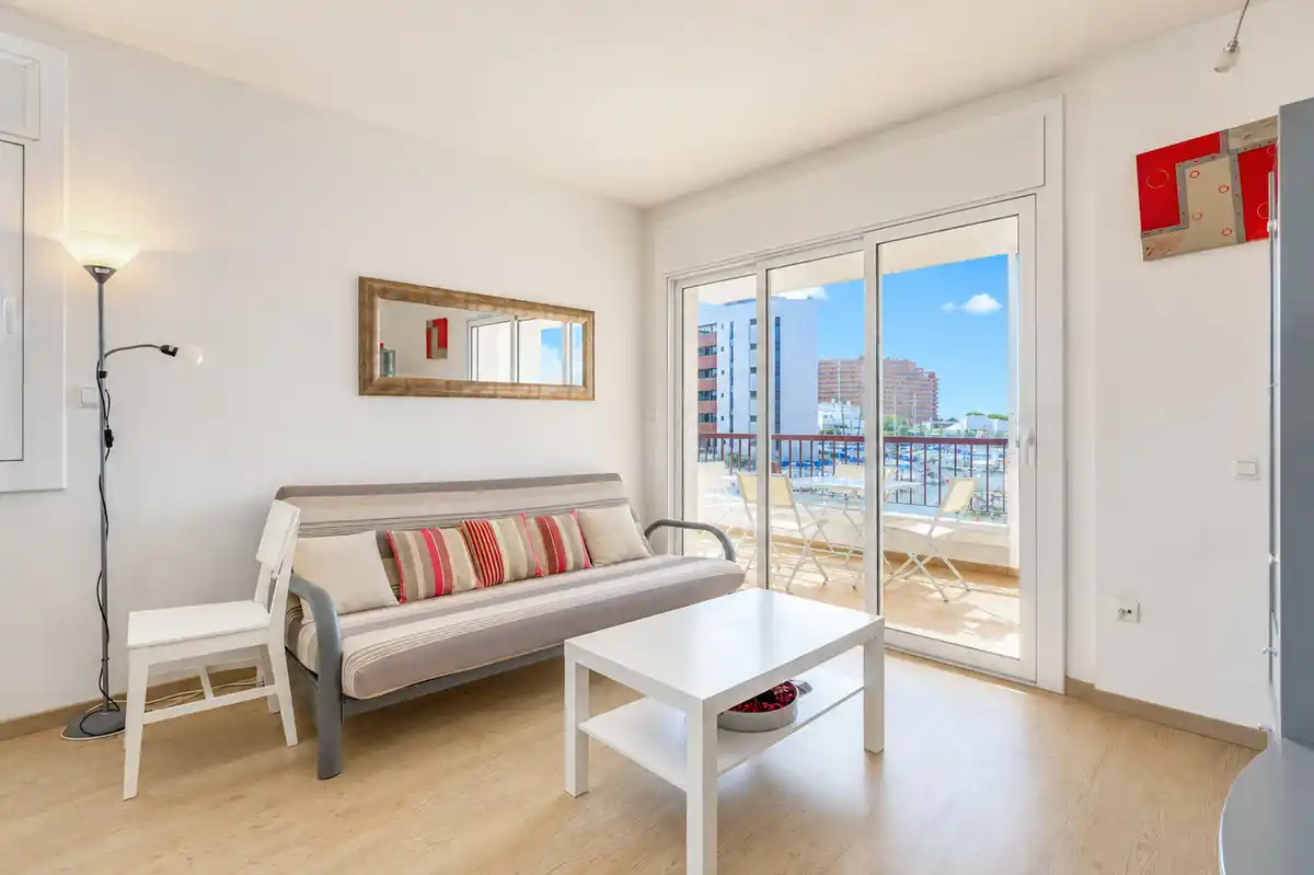 Tu rincón junto al mar en Roses: terraza con vistas al canal y parking privado