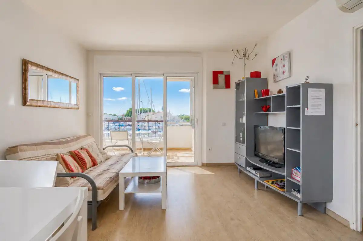 Tu rincón junto al mar en Roses: terraza con vistas al canal y parking privado