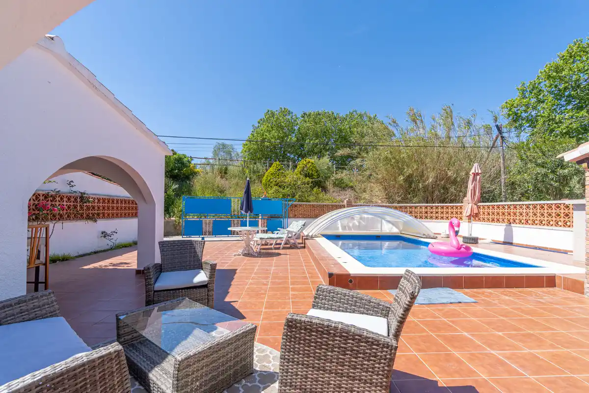 Casa 3 habitaciones con piscina a 10 minutos de la playa de Empuriabrava