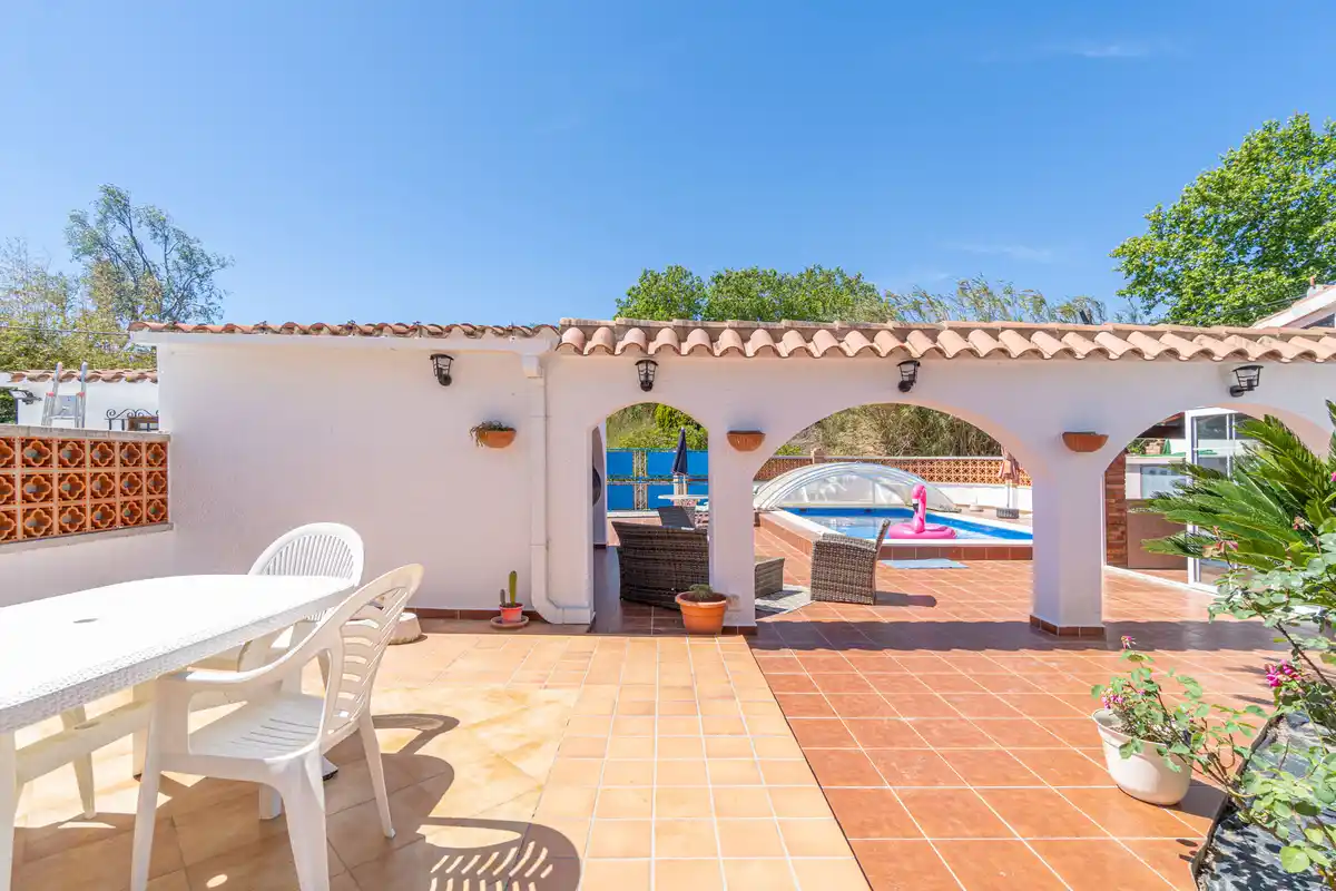 Casa 3 habitaciones con piscina a 10 minutos de la playa de Empuriabrava