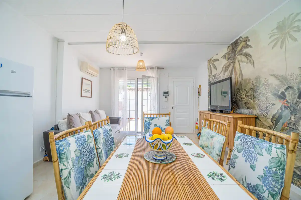Casa 3 habitaciones con piscina a 10 minutos de la playa de Empuriabrava
