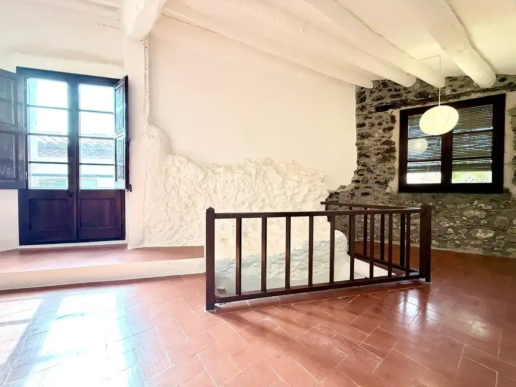 Casa con encanto en venta (Navata)