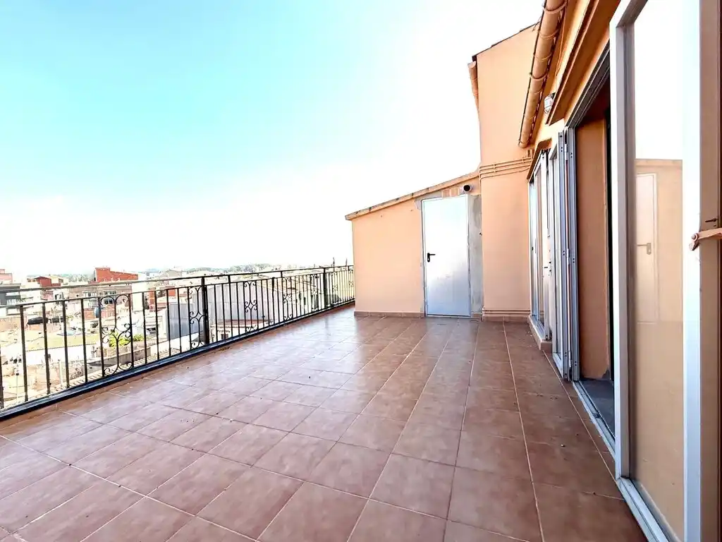 Ático en venta (Figueres).