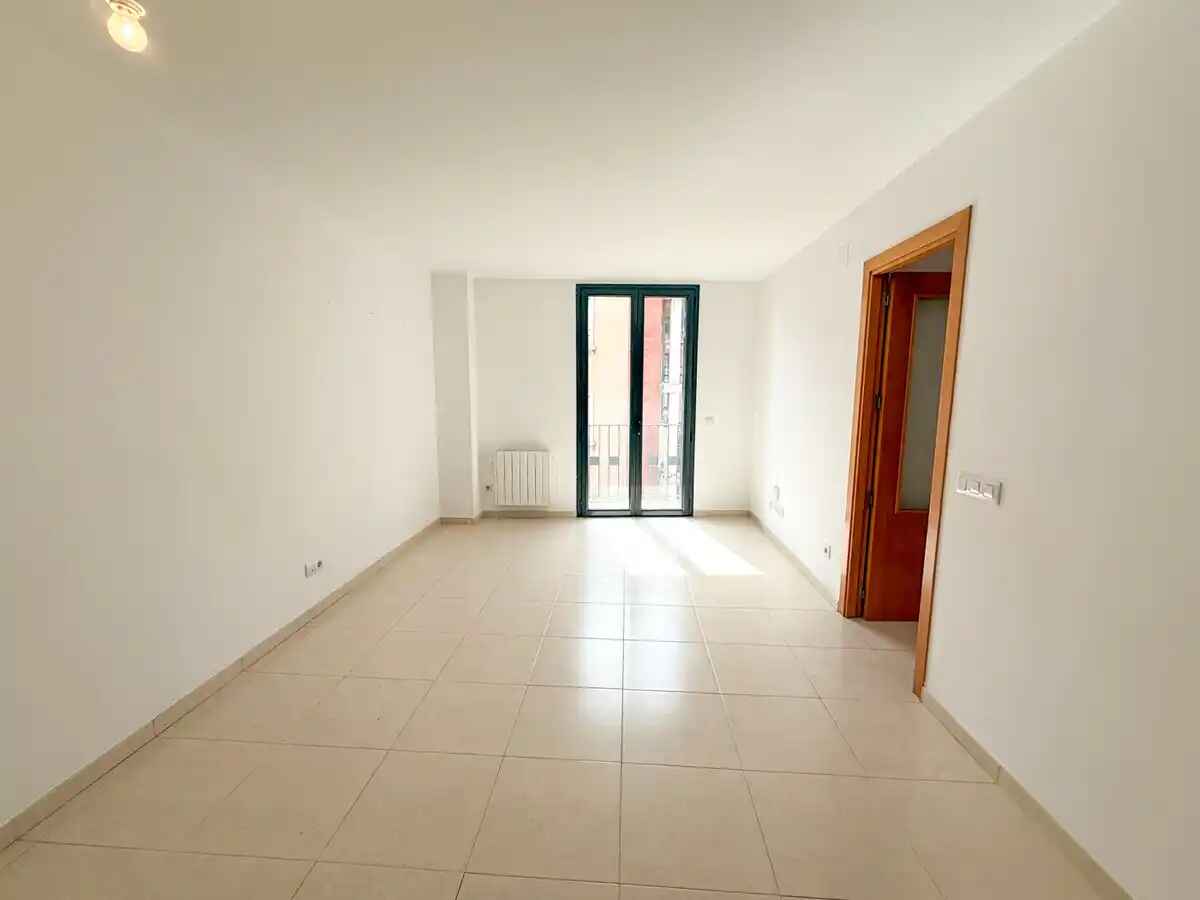 Piso en venta en calle Progrés (Figueres-zona estación)