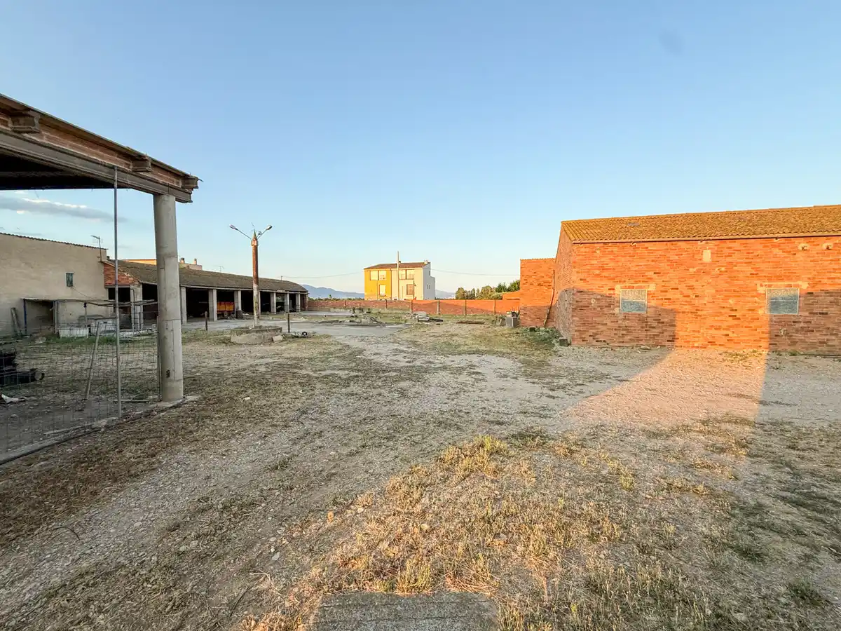 Finca rústica en venta (Riumors)