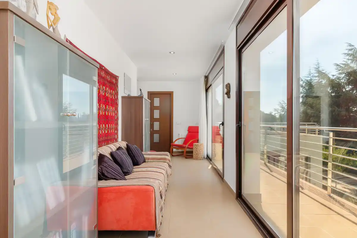 Magnífica casa moderna en Pau, ubicada en una zona tranquila y privada de la Costa Brava.