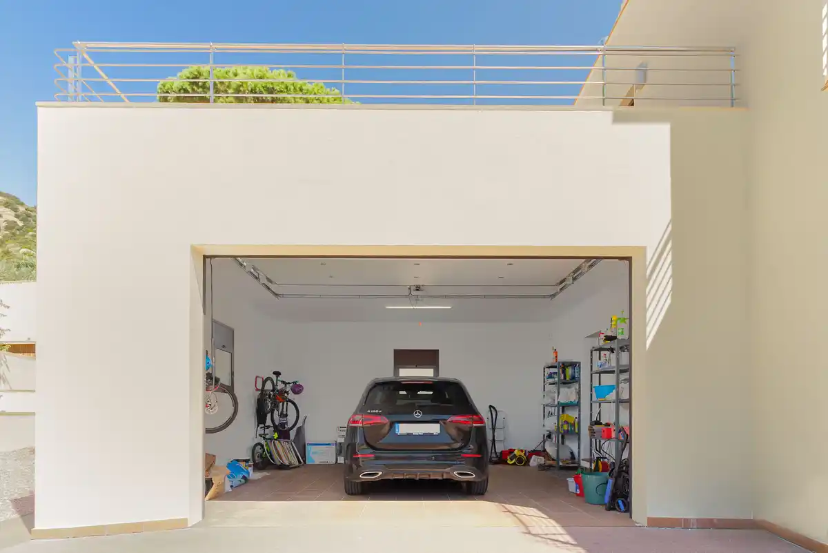 Magnífica casa moderna en Pau, ubicada en una zona tranquila y privada de la Costa Brava.