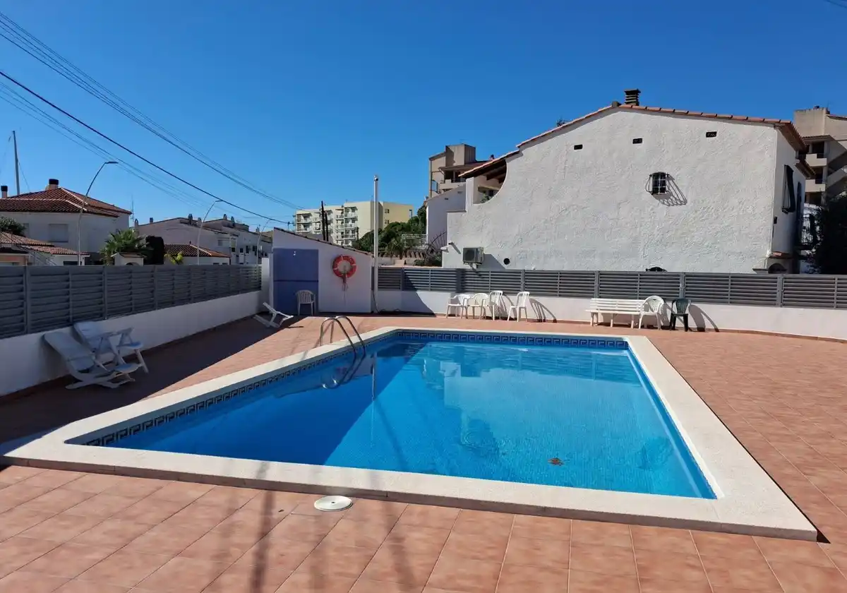 Casa adosada en Santa Margarida ¡Tu refugio ideal!