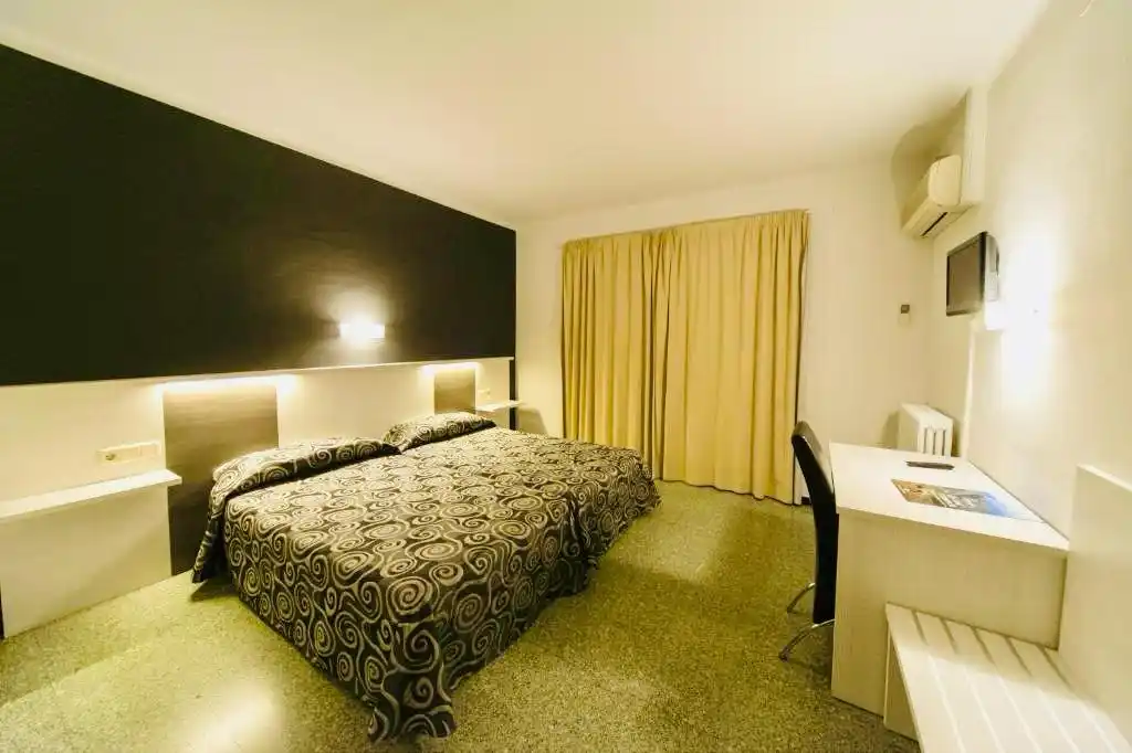 Hotel en venta (Pont de Molins)