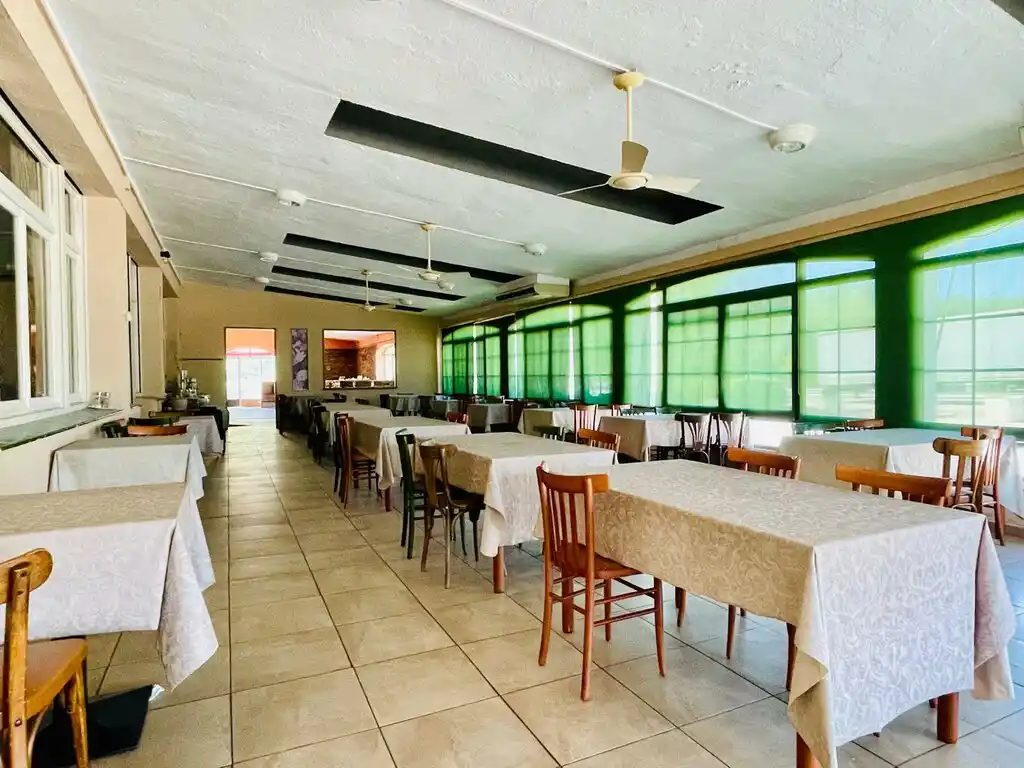 Hotel en venta (Pont de Molins)