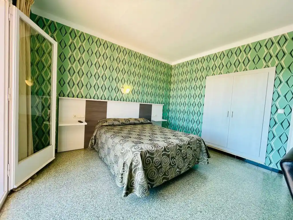 Hotel en venta (Pont de Molins)