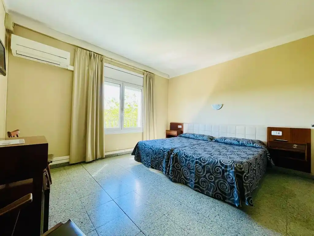 Hotel en venta (Pont de Molins)