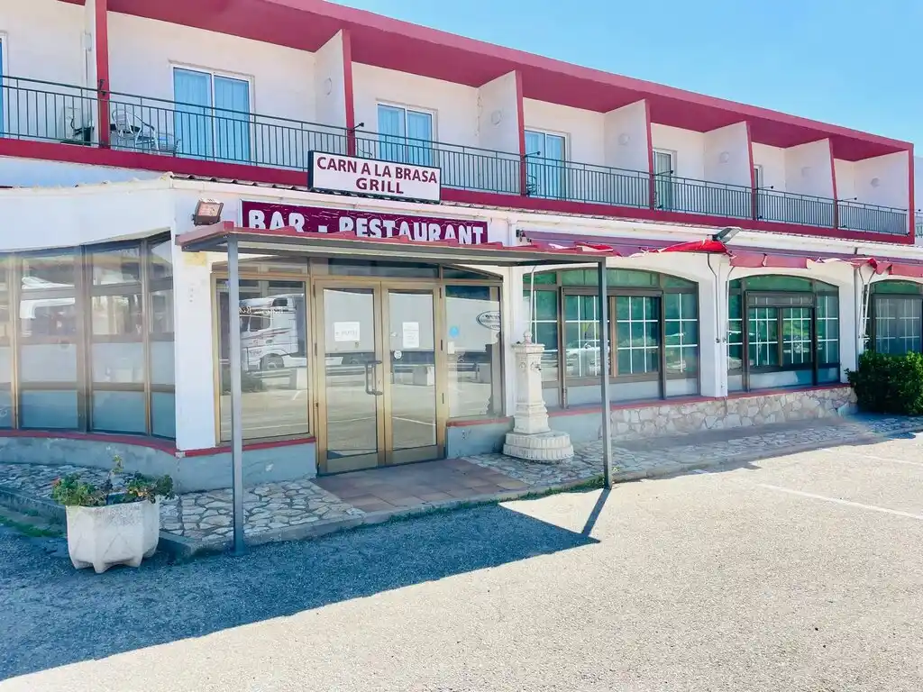 Hotel en venta (Pont de Molins)