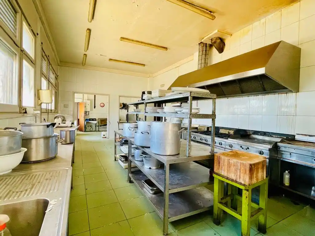 Hotel en venta (Pont de Molins)