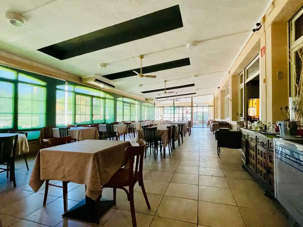 Hotel en venta (Pont de Molins)