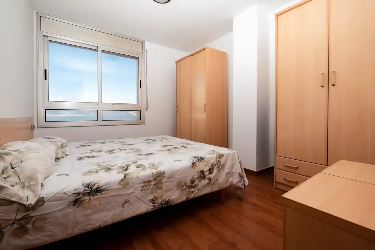 Vive el mar a solo 100 metros de la playa de Empuriabrava.